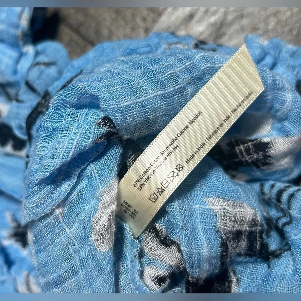 Free People FP ONE Floral Gauze Top Womens Medium Blue Flutter Sleeve‎ Boho M